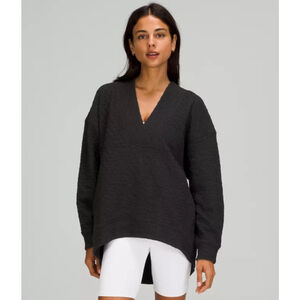 Lululemon Black Rippled Textured V Neck Pullover Oversized Size 8 Cozy